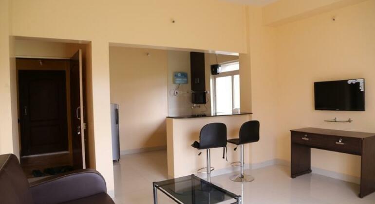 14 Square Magarpatta - Bhosale Nagar - Photo3