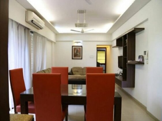 14 Square Serviced Apartment Viman Nagar