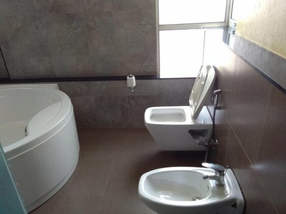 Amanora Service Apartment - Photo3