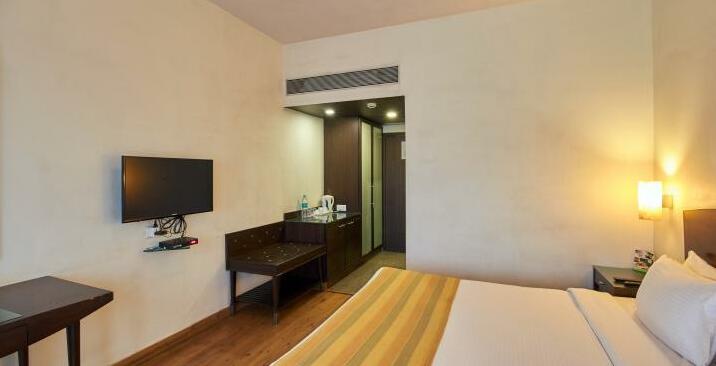 Centurion Hotel Pune - Photo5