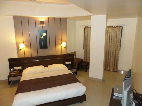 Hotel Aura Pune - Photo2