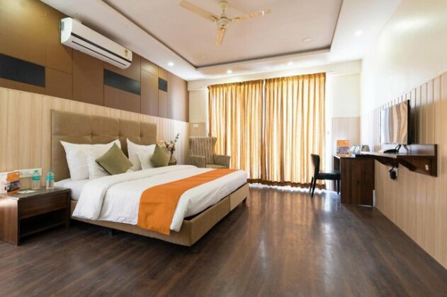 Hotel iSuite Luxor Undri Pune - Photo2