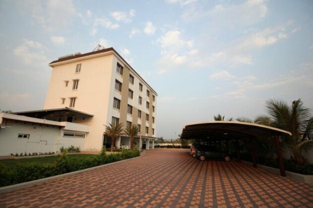 Photo 3