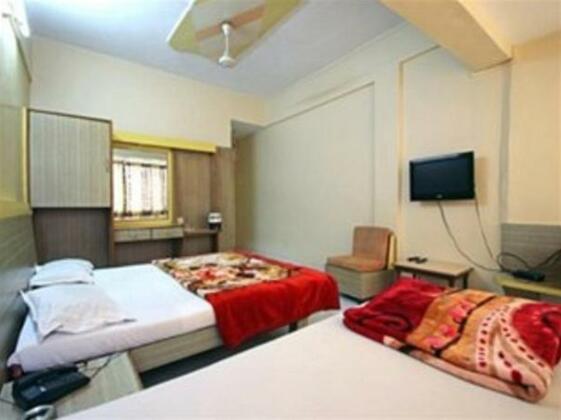 Hotel Tourist International Pune - Photo3