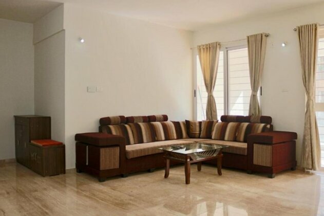 Ideal Service Apartments - Photo2