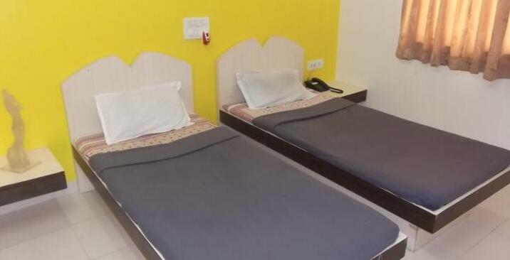 Kailash Lodging - Photo5