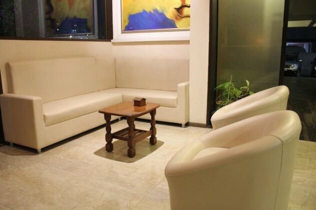 Merrygold Inn - Photo2