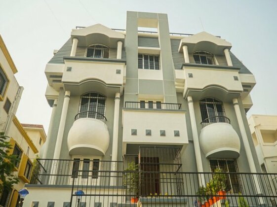 OYO 12723 Hotel D Villa - Photo2