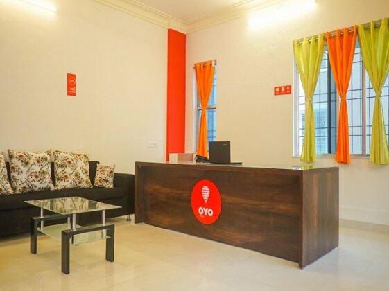OYO 12723 Hotel D Villa - Photo4