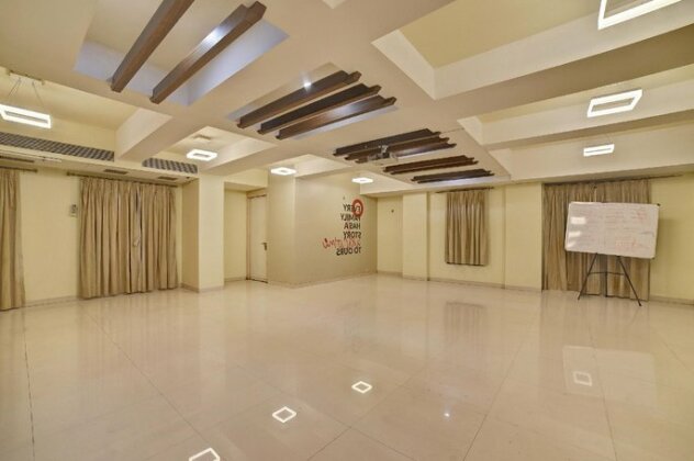 OYO 17104 Flagship Hotel Kapil Residency - Photo3