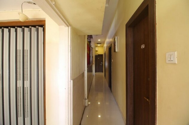 OYO 39757 Hotel Shahi - Photo4