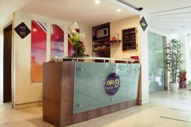 OYO Premium Deccan Apte Road - Photo2