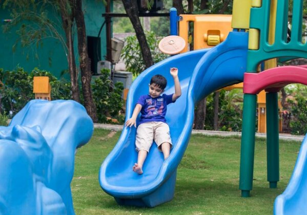 Residency Lake Resort & Spa - Photo5