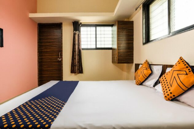 SPOT ON 67671 Khushi Lodging - Photo2