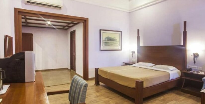 Chanakya BNR Hotel - Photo5