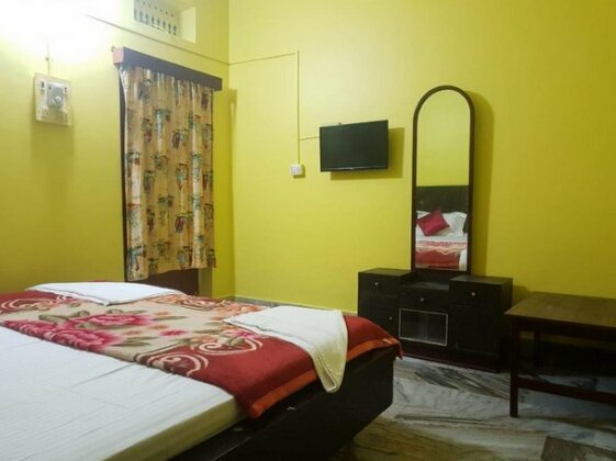 Goroomgo Jully Lodge Puri - Photo2