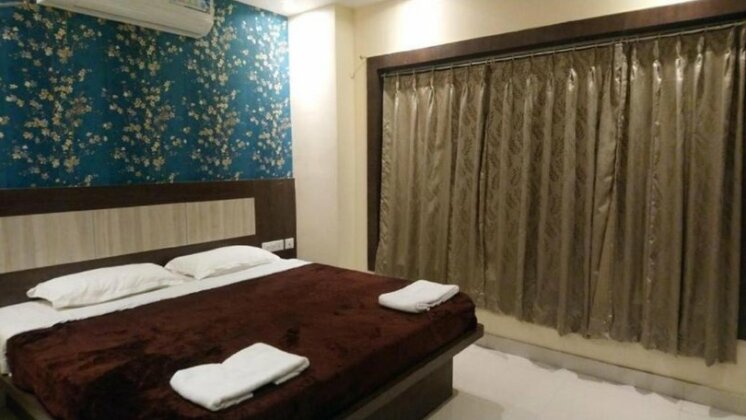 Hotel Home Town - Photo2