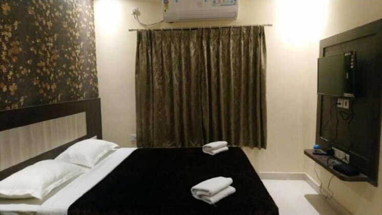 Hotel Home Town - Photo5