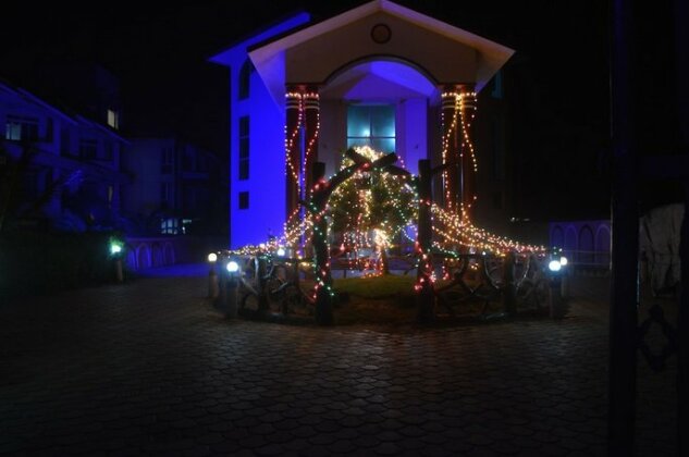 Photo 3