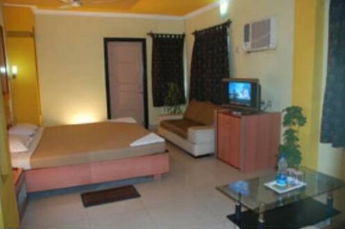 Hotel Trimurti Heights - Photo3