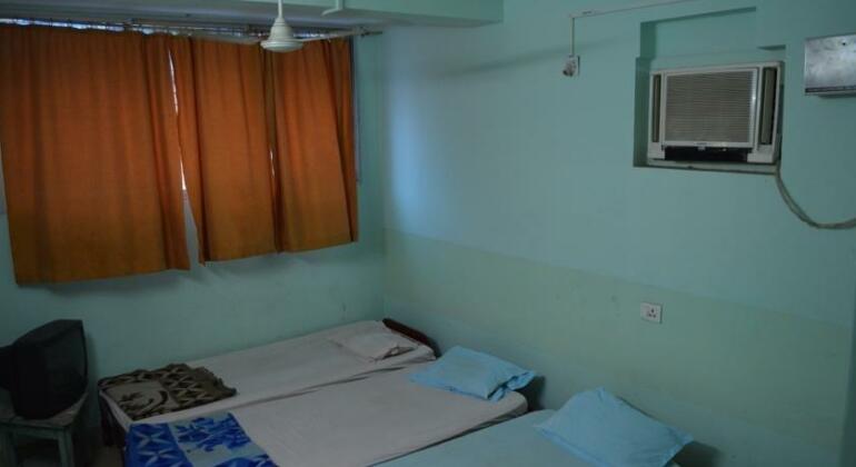 Krishna Palace Puri - Photo3