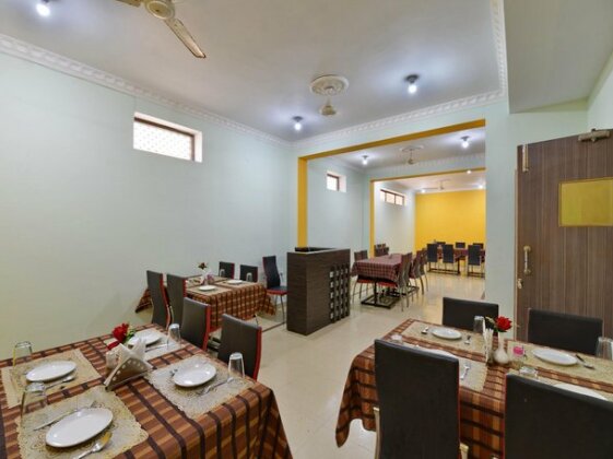 OYO 7680 Park Lagoon - Photo5
