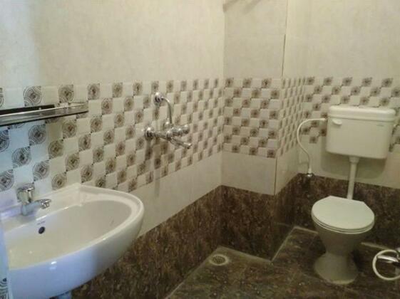 PHR Hotel Babu International - Photo5