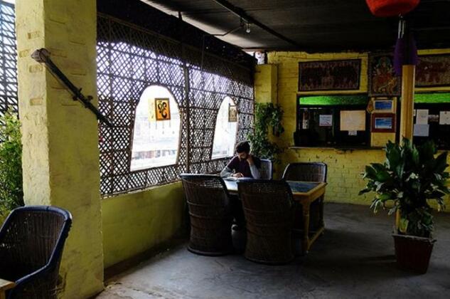 Akash Hotel - Photo5