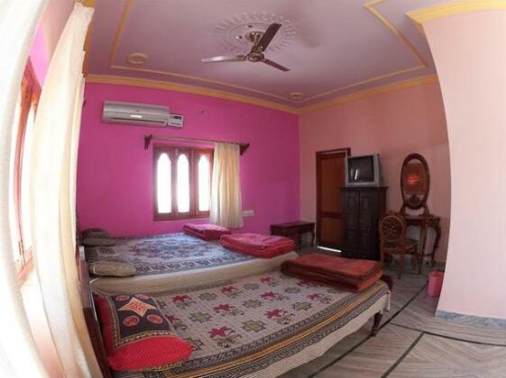 Aroma Hotel Pushkar - Photo5
