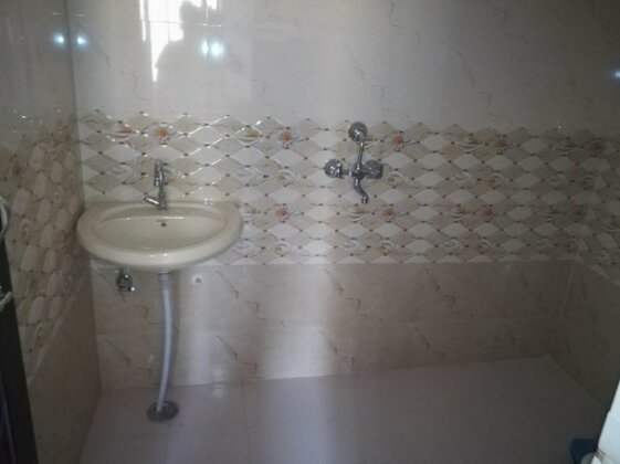 Hotel Galaxy Inn - Photo2