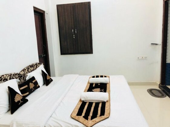 Hotel Galaxy Inn - Photo4