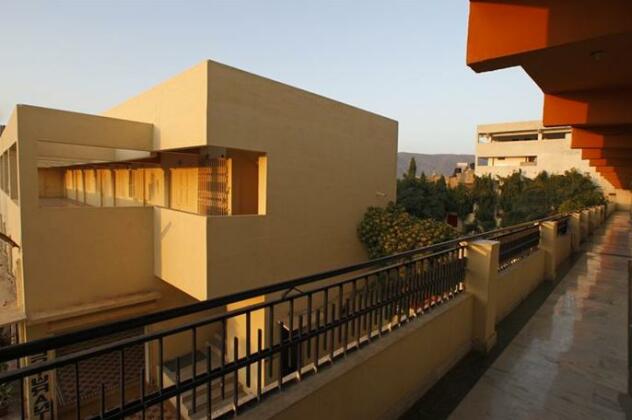 Hotel Navaratan Palace - Photo2