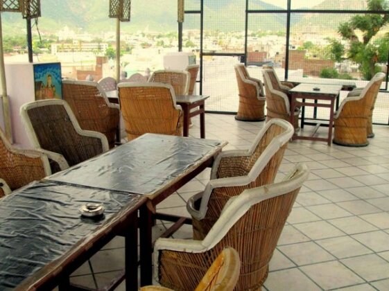 Hotel Paramount Palace - Photo3