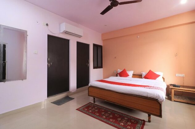OYO 28636 Roopam Places - Photo2