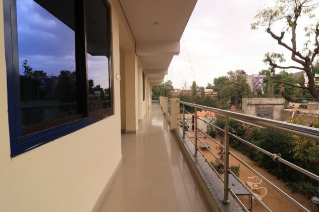 OYO 28636 Roopam Places - Photo3