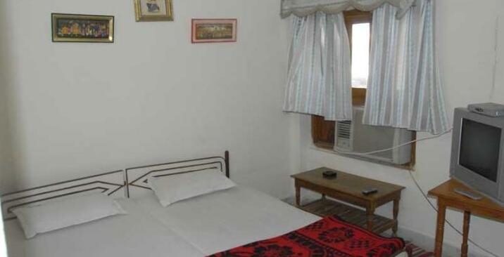 Peacock Holiday Resort - Photo3