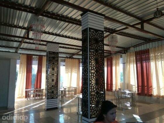 Royal Rawat Palace - Photo4