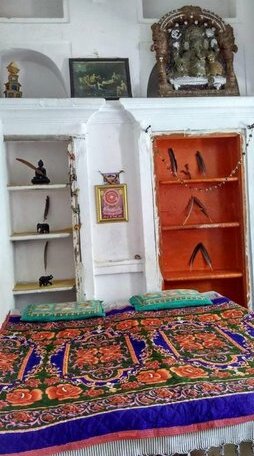 Savitri Palace - Photo3
