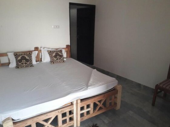 Suri Guest House - Photo2