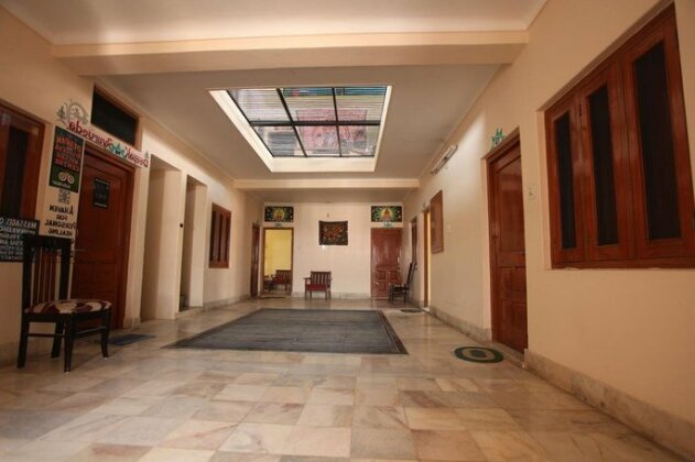 V K Hotel - Photo3