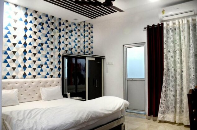 Hotel Pratap Palace Raebareli - Photo2