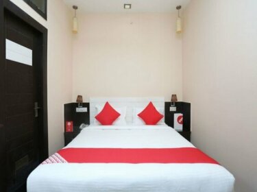 OYO 13546 Hotel City Palace