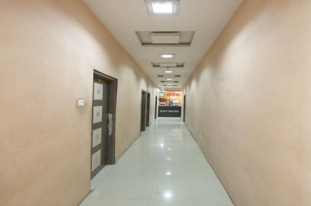 OYO 26160 Hotel Multi Star - Photo4