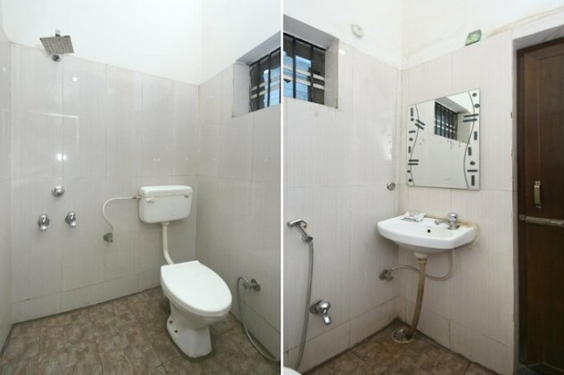 OYO 26160 Hotel Multi Star - Photo5