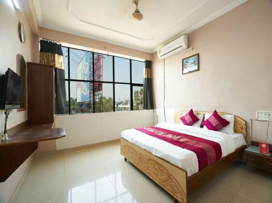OYO 8494 Hotel NS Sheetal - Photo5
