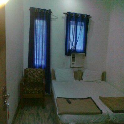 Vishwas Hotel - Photo4