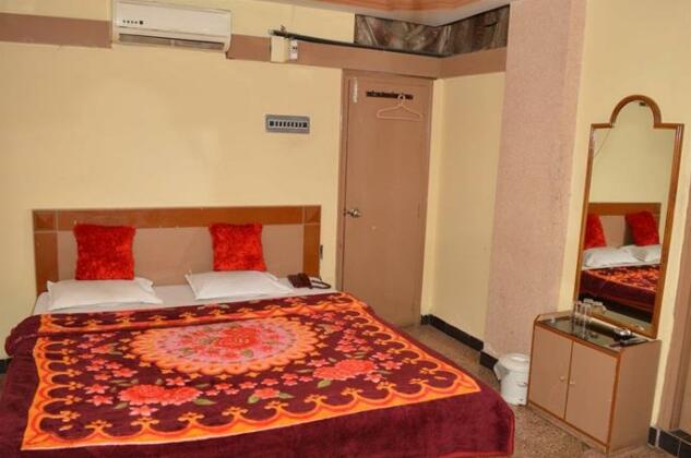 Hotel Ashwin & Guest House
