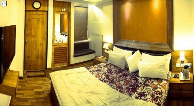 Hotel Bhabha Kingstone - Photo3