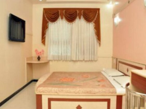 Hotel Ever Krishna - Photo4
