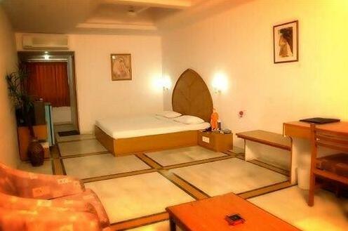 Hotel Kavery Rajkot - Photo4